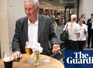 Outdoor Smoking Ban Opposed by Hospitality Industry and Government – Why? news-24102024-233318