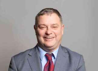 MP Mike Amesbury Investigation: CPS Decision on Alleged Punch Video news-02112024-003926