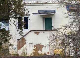 Inside Prince Andrew’s £30m Home: Pictures and Updates news-04112024-172317