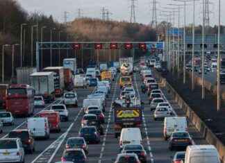 Driver, 26, with 176 points on licence still on the road: Shocking Data news-04112024-232703