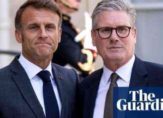Solidarity: Starmer Joins Macron in Paris for Armistice Day news-11112024-024352