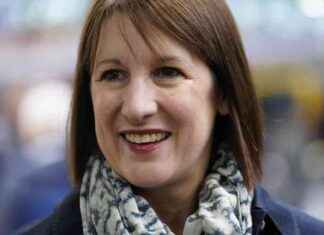 Rachel Reeves Vows to Ease Banking Regulations to Win Over the City news-14112024-223332