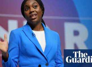 Kemi Badenoch’s Approval Ratings Trail Behind Sunak and Johnson: Analysis and Comparison news-17112024-062739