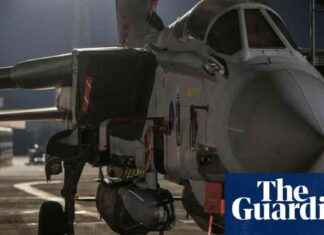 UK to Supply Ukraine with Storm Shadow Missiles for Strikes in Russia news-19112024-003554
