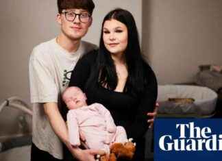 Heartbroken Parents Share Their Shock as Baby Girl Mistakenly Registered as Male news-19112024-184219