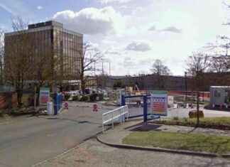 Industrial Estate Accident: 8 Hospitalized for Inhaling Fumes news-19112024-184237