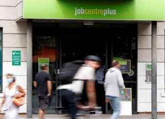 Labour’s Plan to Reduce Benefits Bill Amid Starmer’s Critique of Failing System news-26112024-043502