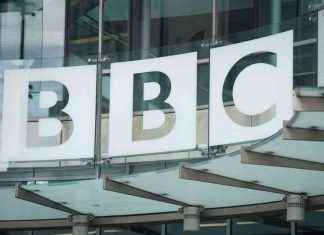 BBC at Risk of Losing Working Class Viewers to GB News, Report by House of Lords news-26112024-043519