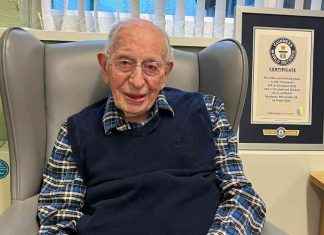 Oldest Man Born During Titanic Sinking Dies in Merseyside Care Home news-26112024-164200