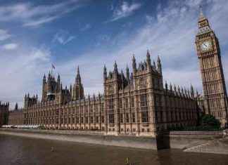 Westminster Honeytrap Victims Exposed in Met Police Email Data Breach news-29112024-232016