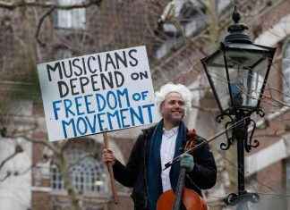 The Challenges of Touring in Europe Post-Brexit: Minister Acknowledges Impact on Musicians news-30112024-232634