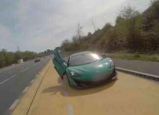 Driver of £185,000 Supercar Caught Speeding at 130mph by Unmarked Police Car driver-of-185000-supercar-caught-speeding-at-130mph-by-unmarked-police-car