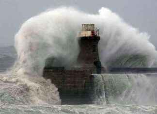 Extreme Red Weather Warning Issued for Storm Darragh by Met Office extreme-red-weather-warning-ssued-for-storm-darragh-by-met-office