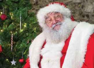 Keir Starmer gifting spree takes the crown for best Christmas joke keir-starmer-gifting-spree-takes-the-crown-for-best-christmas-joke