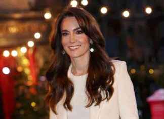 Celebrity Lineup for Kate’s Christmas Carol Service news-01122024-052829