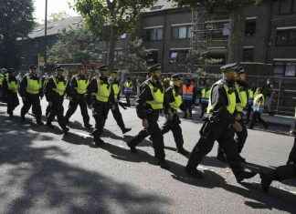 Security Concerns at Notting Hill Carnival: Police Survey Highlights Risk for Officers news-02122024-092623