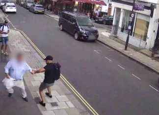 Grandfather Fights Off £18,000 Rolex Robbers with Takeaway Bag news-03122024-154540