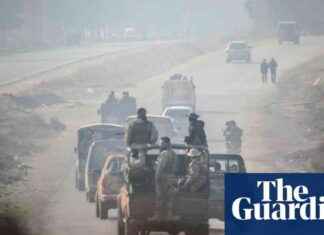 Syrian Insurgents Close In on Homs and Advance Towards Damascus syrian-nsurgents-close-n-on-homs-and-advance-towards-damascus