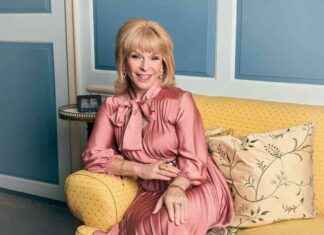 Overcoming Technology Barriers: Helping Older Generations Embrace Digital Tools overcoming-technology-barriers-helping-older-generations-embrace-digital-tools