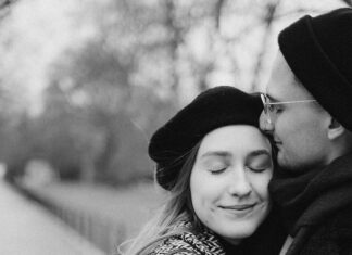 Layla London Gif: Uncover Stunning Moments That Captivate Instantly