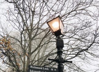 London Fog Suitcases: Why They Are The Ultimate Travel Companion