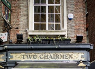 Mrs Doubtfire London: Unveiling The Magical Charm Behind The Classic