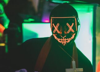 Zoey Kpop Demon Hunters: Uncover The Secrets of This Enigmatic World