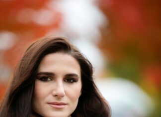 Bianca Censori Grammy Outfit: What Was She Wearing That Stunned?