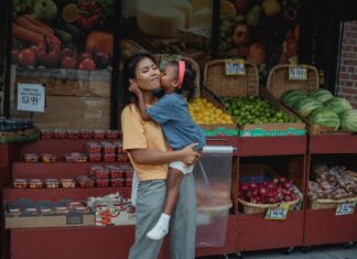 Sterling Bond Market Unravels: What It Means For Investors Today